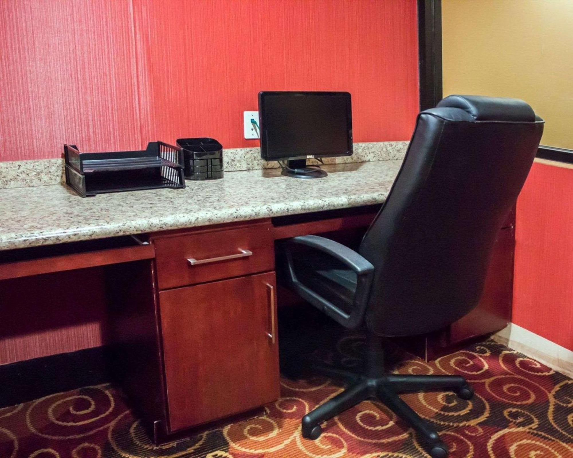 Comfort Inn & Suites Trussville I-59 Exit 141 Exteriör bild